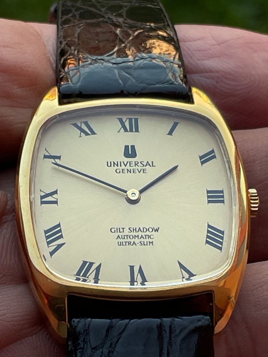 Universal Genève Orologi: UNIVERSAL GENÈVE GILT SHADOW AUTOMATIC ULTRA-SLIM – Usato da Rorschach venduto da Spektar 8