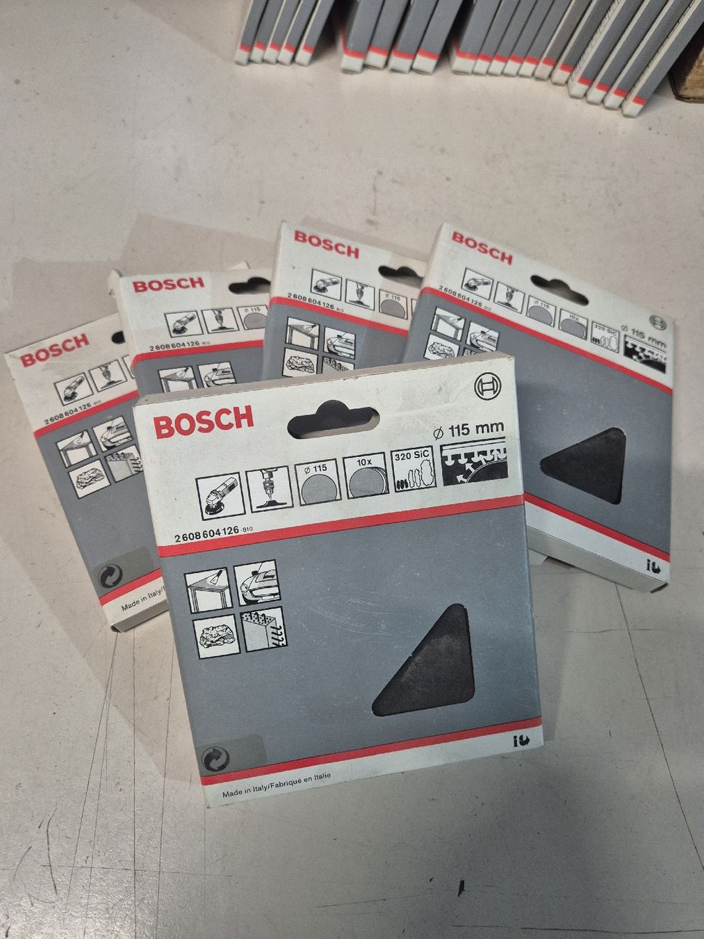 Bosch Aiguiseuses & polisseuses: Bosch Schleifscheiben Lot 1 – Neuf avec emballage d'origine à Wiedlisbach par rostbudeli