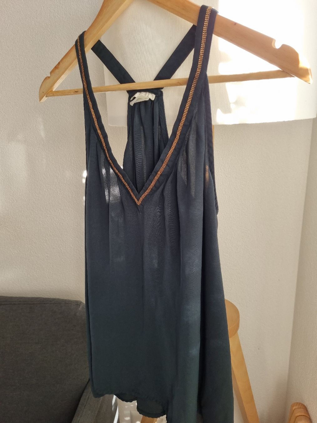 H&M Tops: H&M Dark Green Top with Gold Details – Neu (gemäss Beschreibung) aus Aigle von Smagbrelle18 4