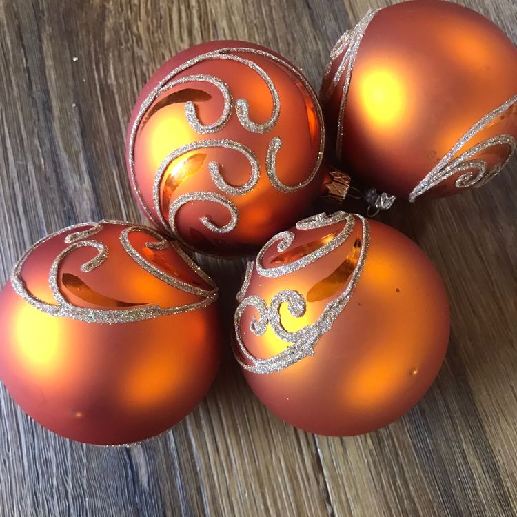 Spezielle orange Weihnachtskugeln Kaufen auf Ricardo