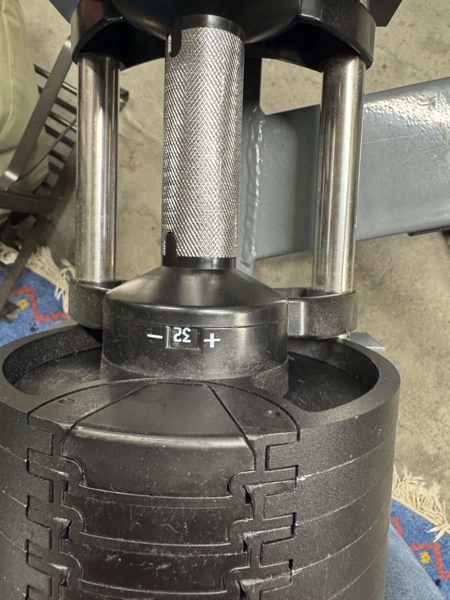 Manubri & Pesi: Rack Adjutable Dumbbell 32 kg Nr 17 – Usato da Dübendorf venduto da Brocki_West 1