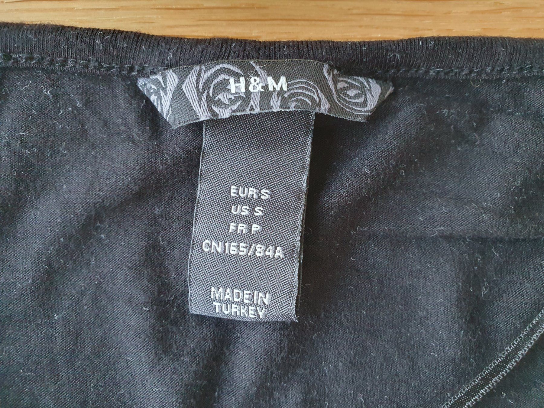 H&M T-Shirts: Shirt H&M Gr. S – Gebraucht aus Villars-sur-Glâne von richardette 3