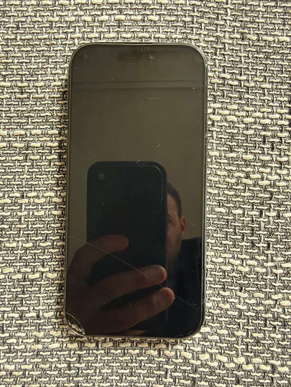 Apple Portables: Iphone 16 Pro – D'occasion à Uster par Sandro0119 1