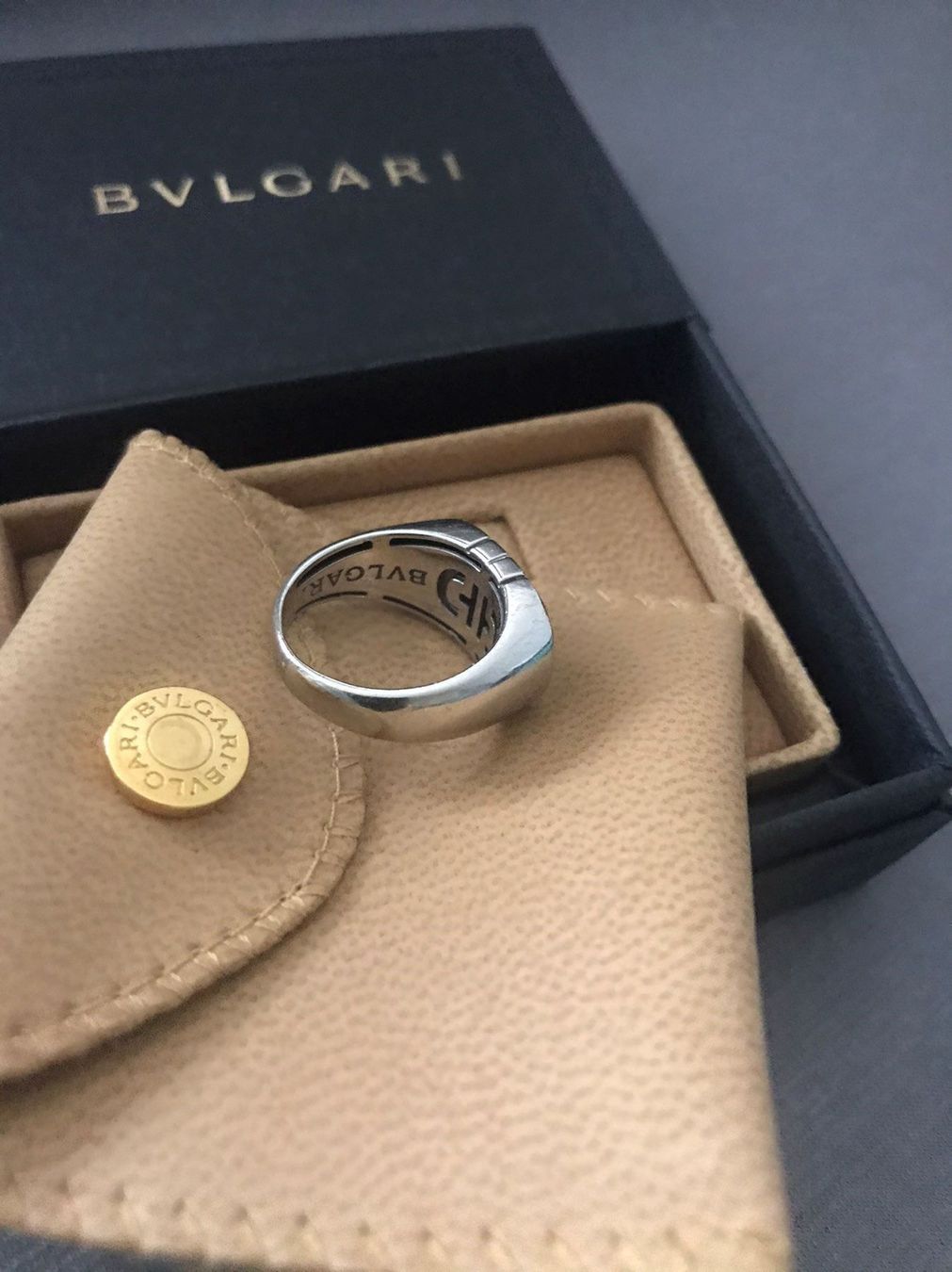 Bulgari Ringe: BVLGARI DEMI PAVEE PARENTESI RING, – Gebraucht aus ZÜRICH von Mitzi-2025 2