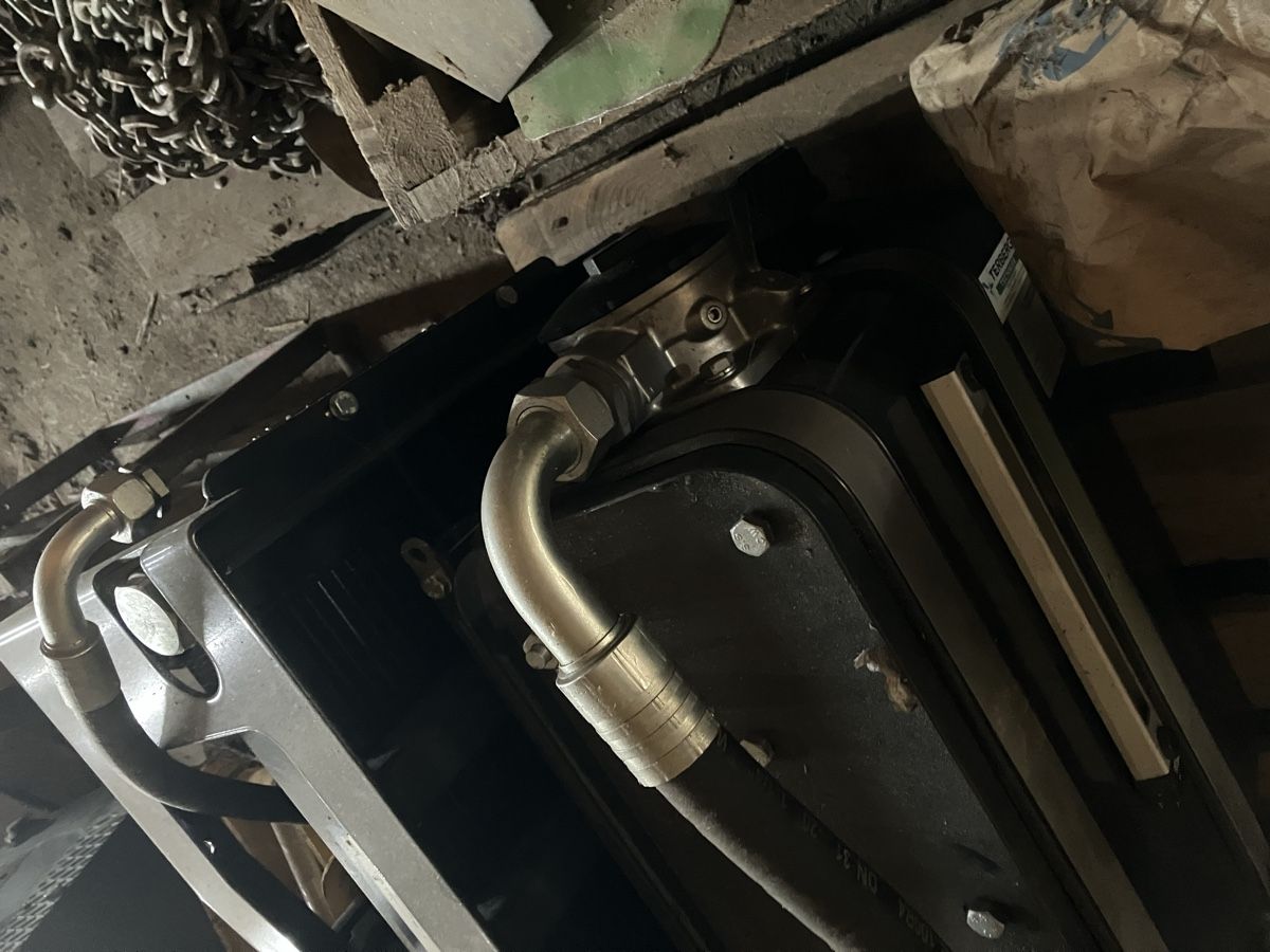 Tutti i ricambio: Ölkühler mit öltank und filter – Usato da Bigenthal venduto da xfighter27 3