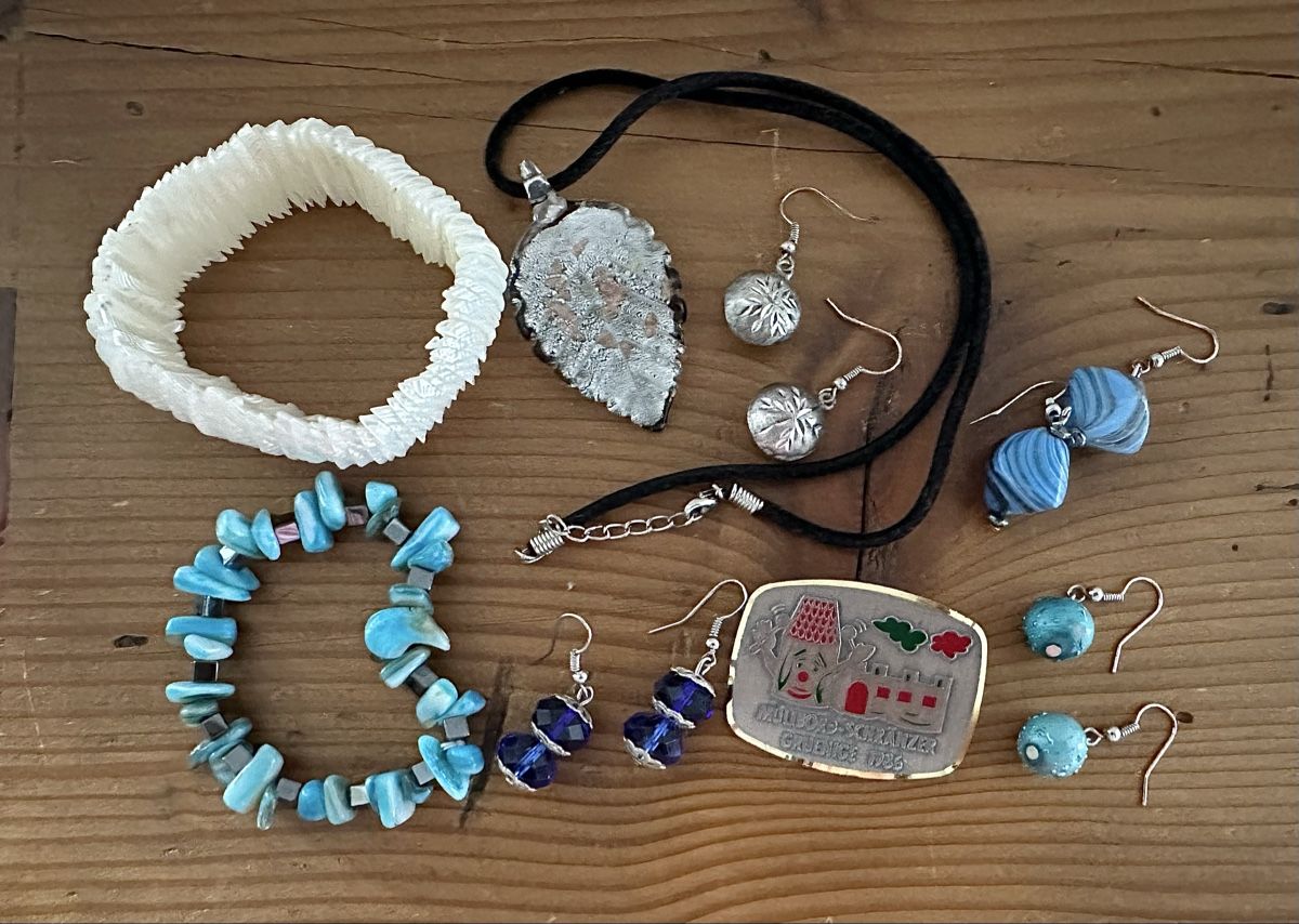 Autres bijoux: kleines Konvolut – D'occasion à Otelfingen par Jupi07