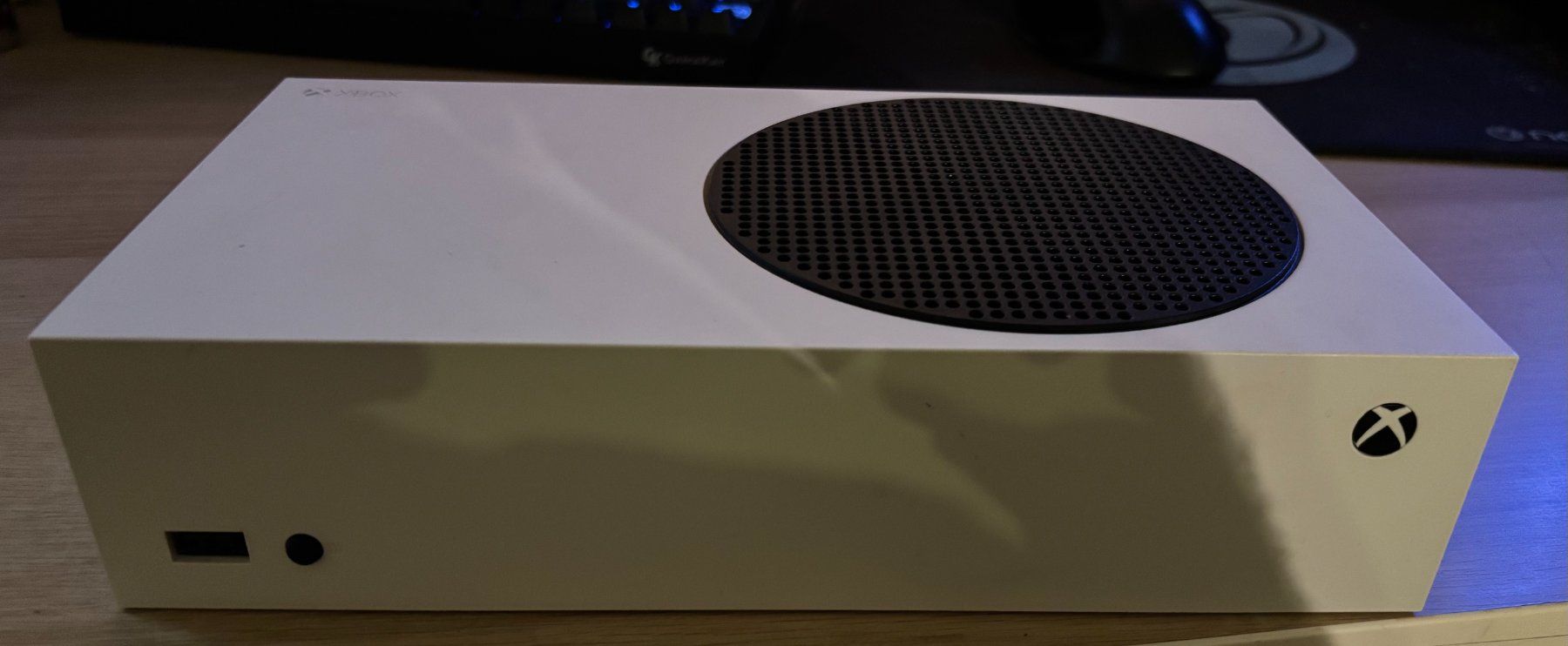 Microsoft Konsolen: Xbox Series S Bundle + Elite Controller & Headset – Gebraucht aus Wolfhalden von Robin0205