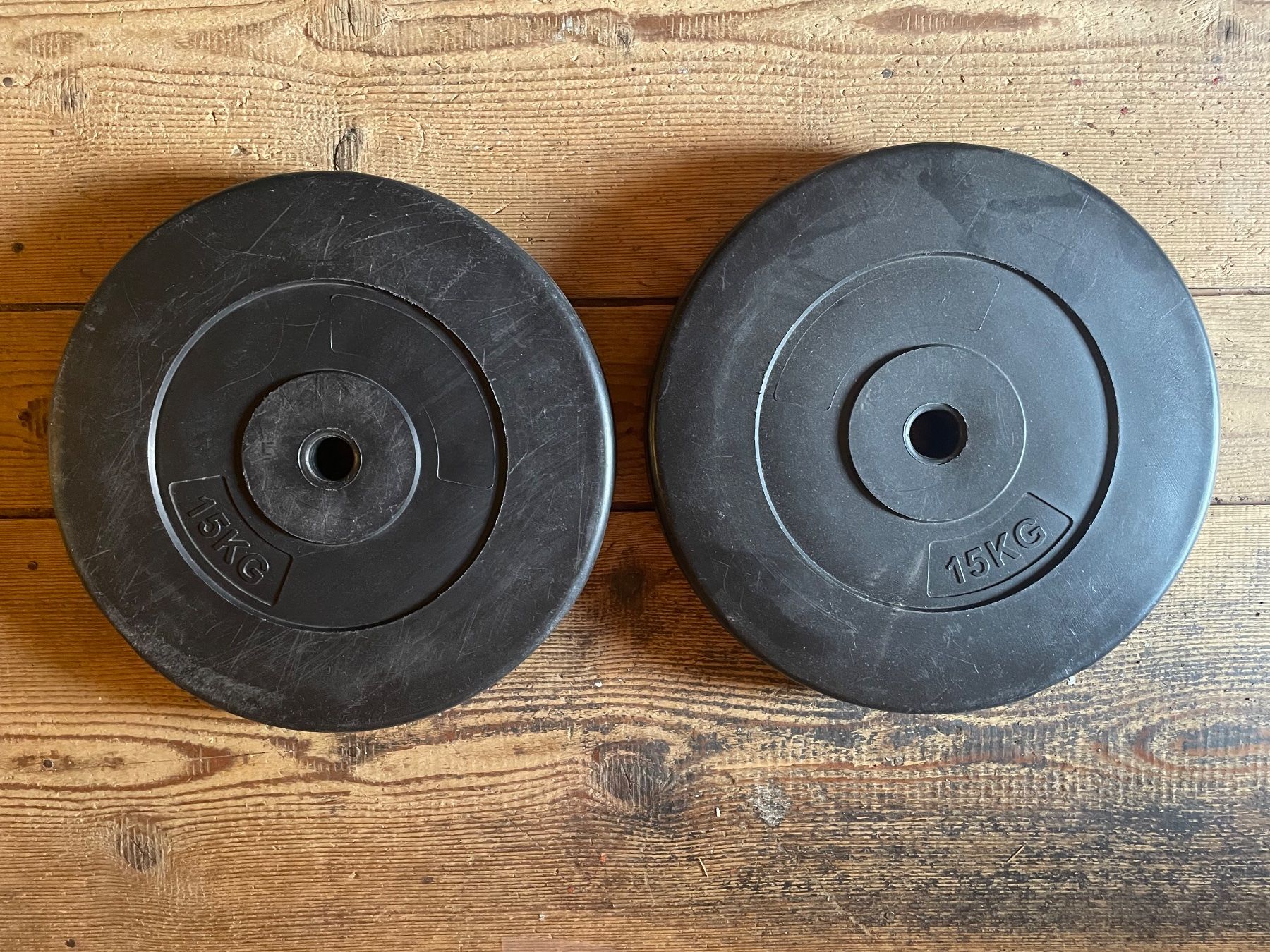 Manubri & Pesi: Poids musculation 2x15kg – Usato da Delémont venduto da LeRistou