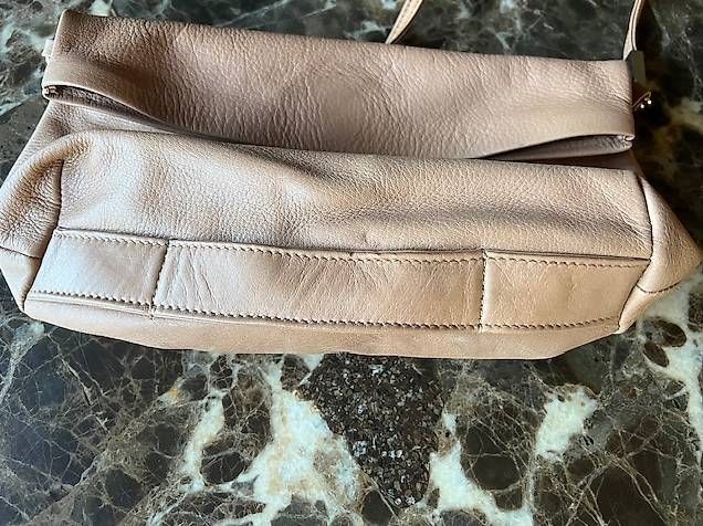 Ana Blum Borse da donna: Ana Blum Ledertasche – Usato da Burg im Leimental venduto da Anna_Wiener 4