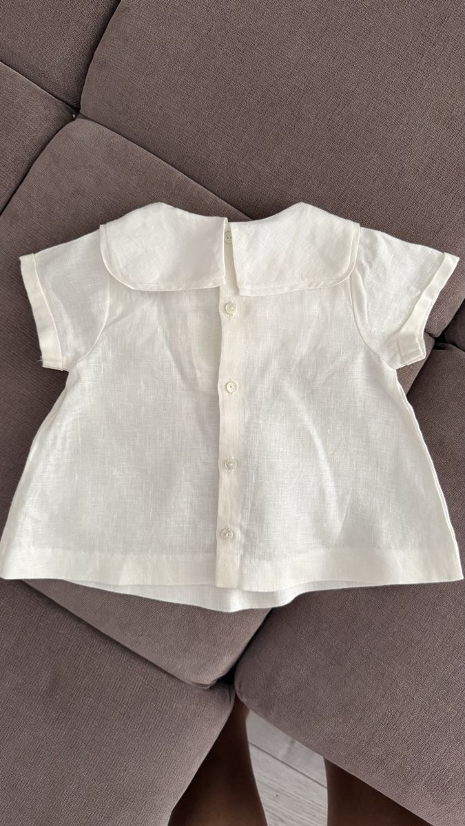 Costumi: Baby Anzug aus Leinen  – Nuovo e nell'imballaggio originale da Niederglatt ZH venduto da Ivan.Kryvoshei 1