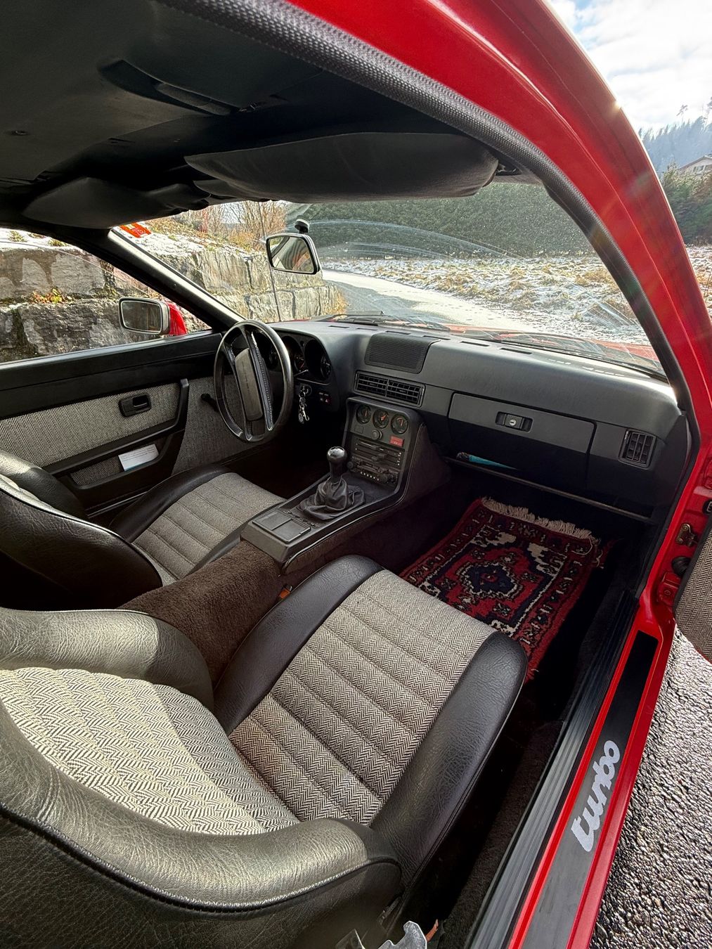 Porsche Automobili: Porsche 924 Turbo – Usato da Aegerten venduto da kev_vfk9 3