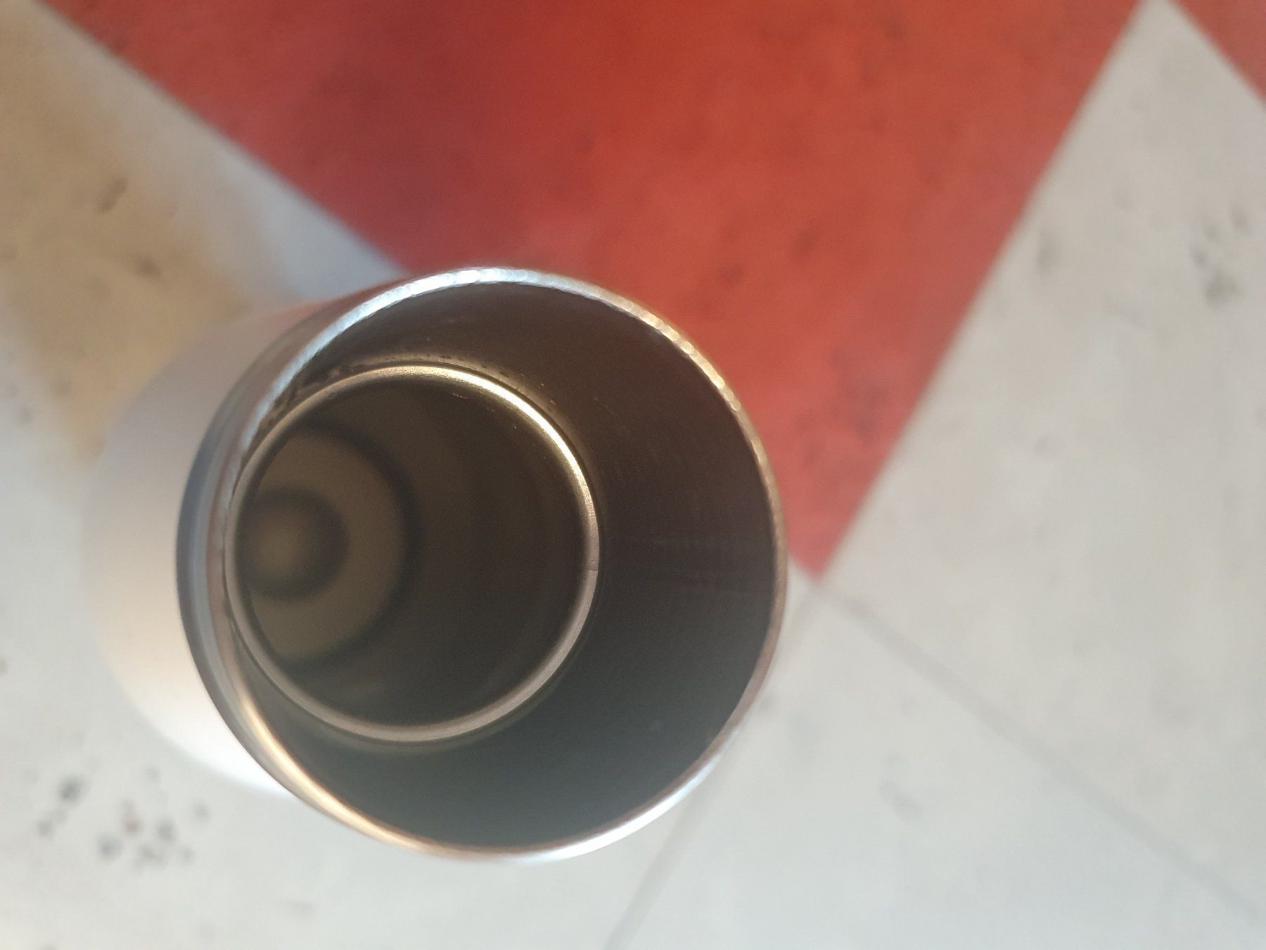 Borracce & Thermos: Trinkflasche – Usato da Moosseedorf venduto da Sonnenschein.. 2