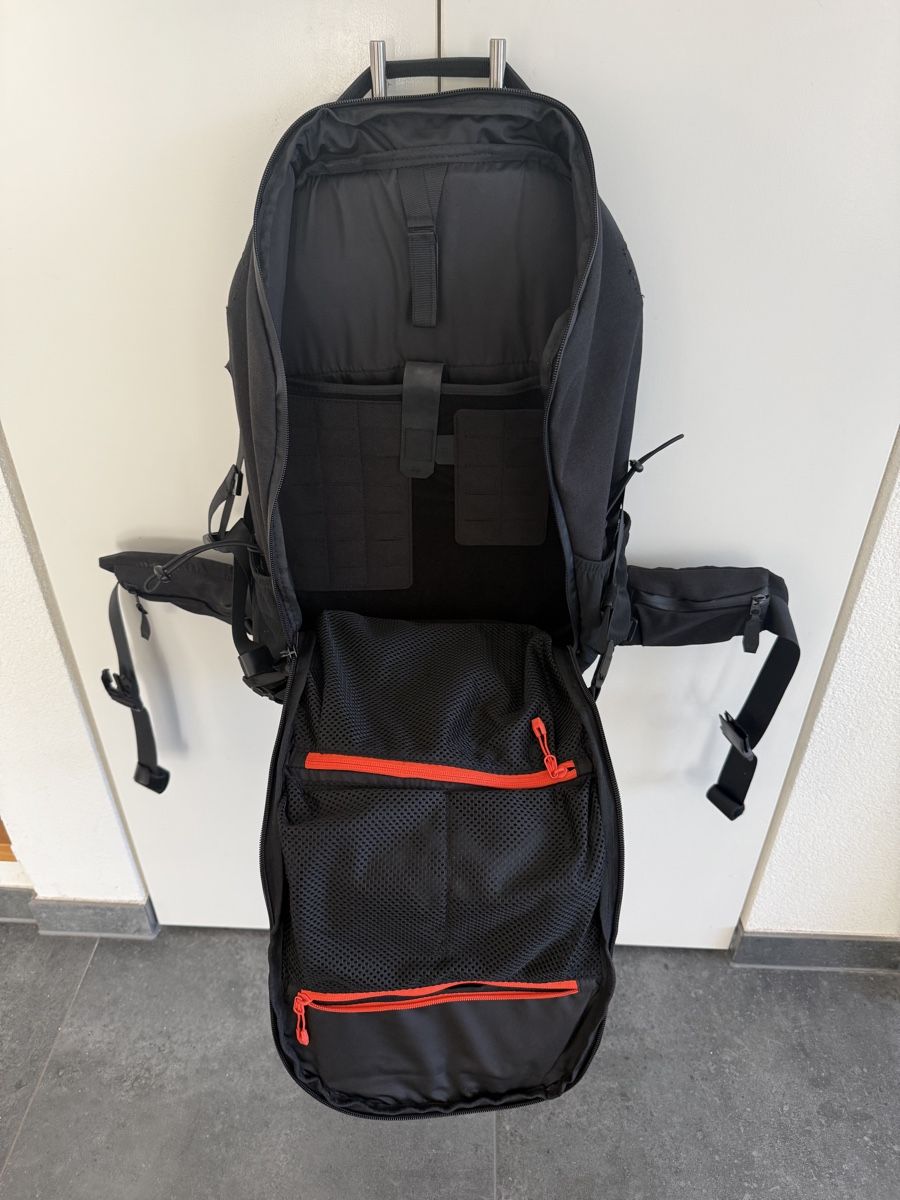 Zaini: Stoirm 40L Black Ops Backpack – Nuovo (secondo la descrizione) da Domdidier venduto da fdecourt 2