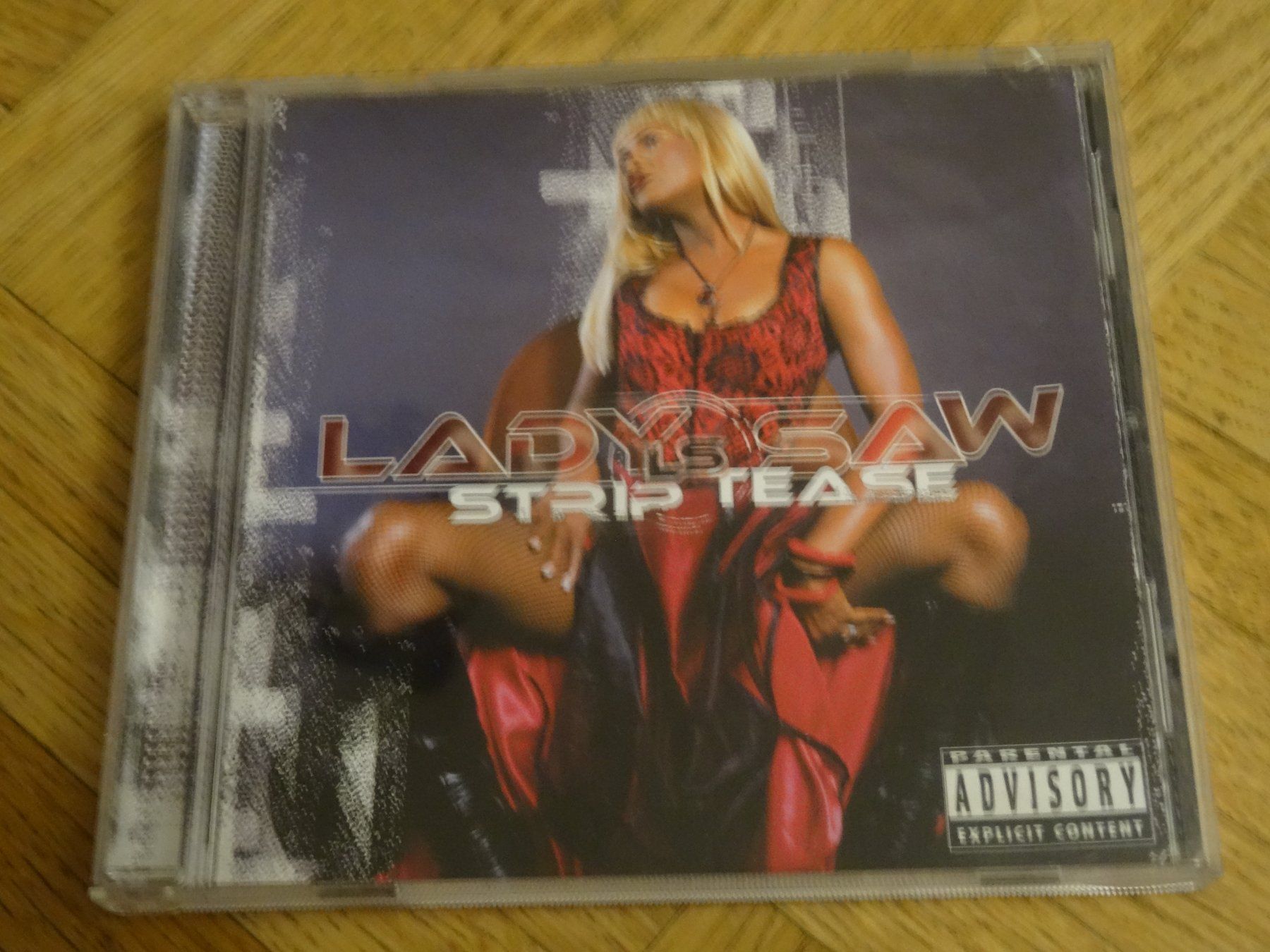CDs: Lady Saw - Strip Tease CD – Gebraucht aus Olten von Disc-Ausverkauf