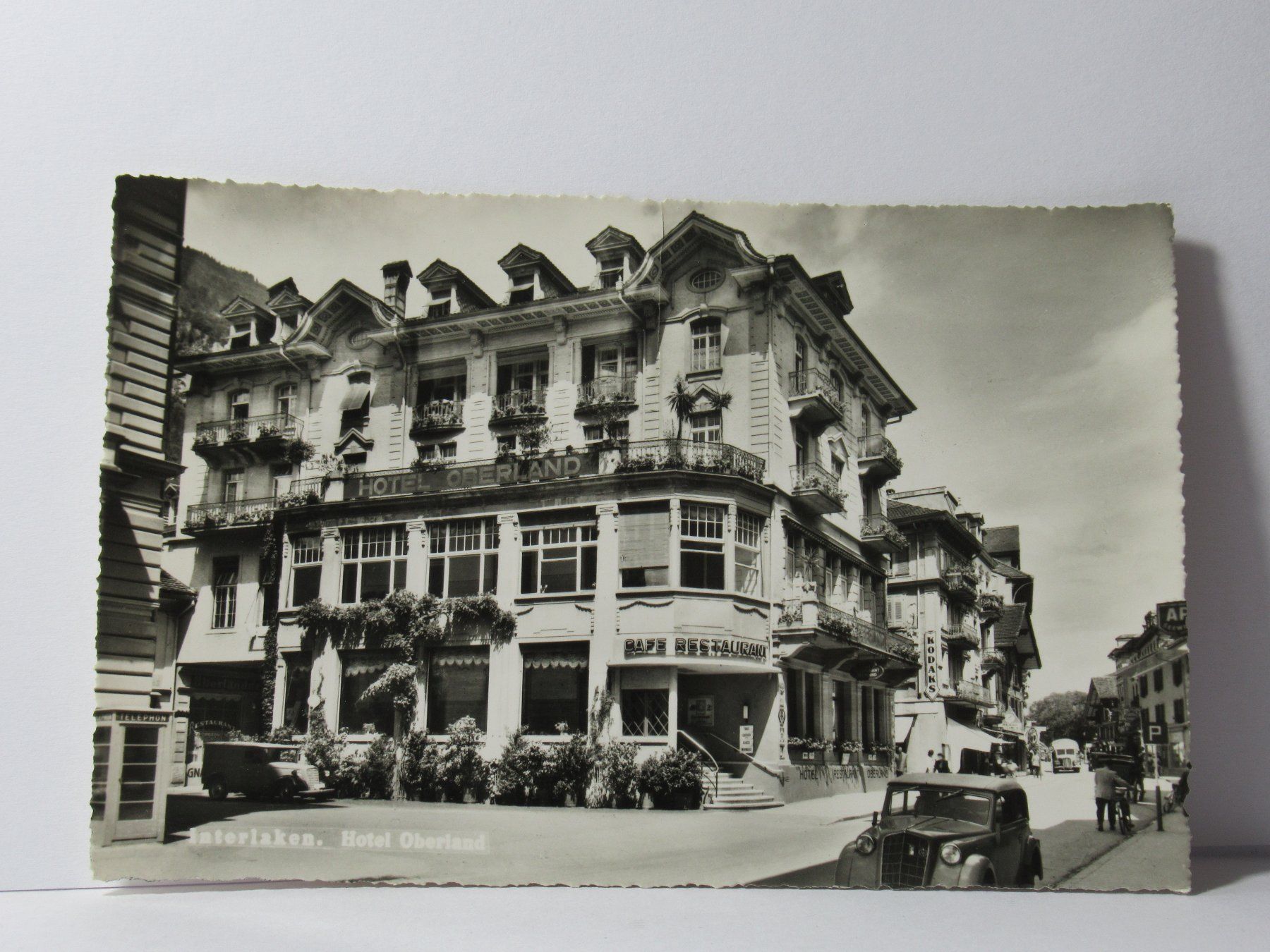Cartoline postali: Hotel Oberland , Interlaken , Oldtimer  1952 – Usato da Grenchen venduto da Bluemchen1900