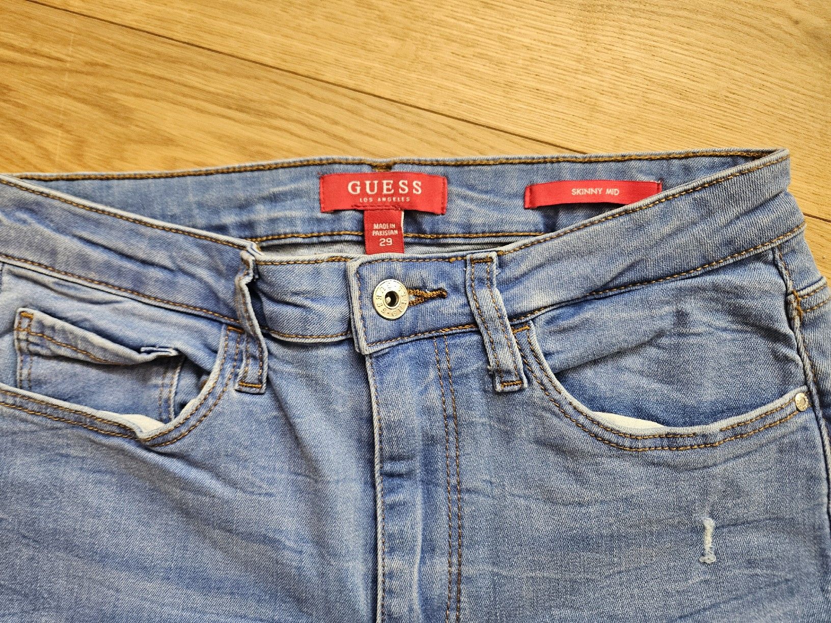 Guess Jeans: Guess Jeans, Grösse 29 – Nuovo (secondo la descrizione) da Tobel venduto da Nicci_dee 1