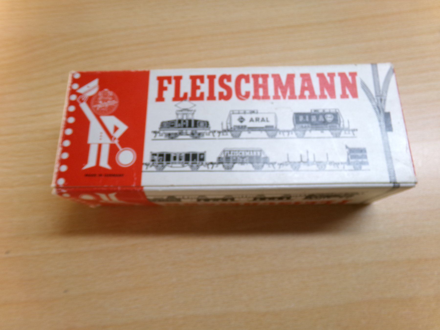 Fleischmann Modellini di ferrovie: Fleischmann 5031 Anhänger gelb Shell – Usato da Hombrechtikon venduto da Se9 2