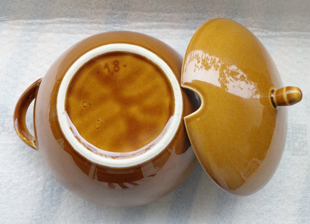 Rössler Ciotole: Rössler Karamell Suppenterrine  1,8 Liter -C02 – Usato da Morges venduto da vimajes12 3