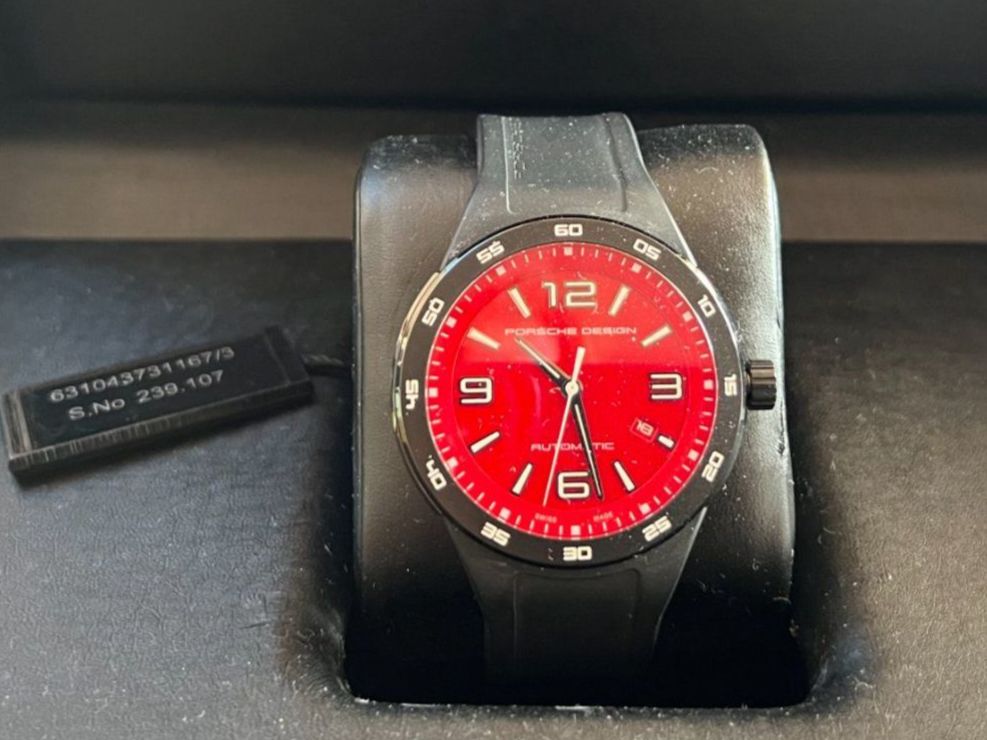 Porsche Orologi: Porsche Design P6000 Red Dial Automatic, New Full Set – Usato da Apples venduto da the_7jtf