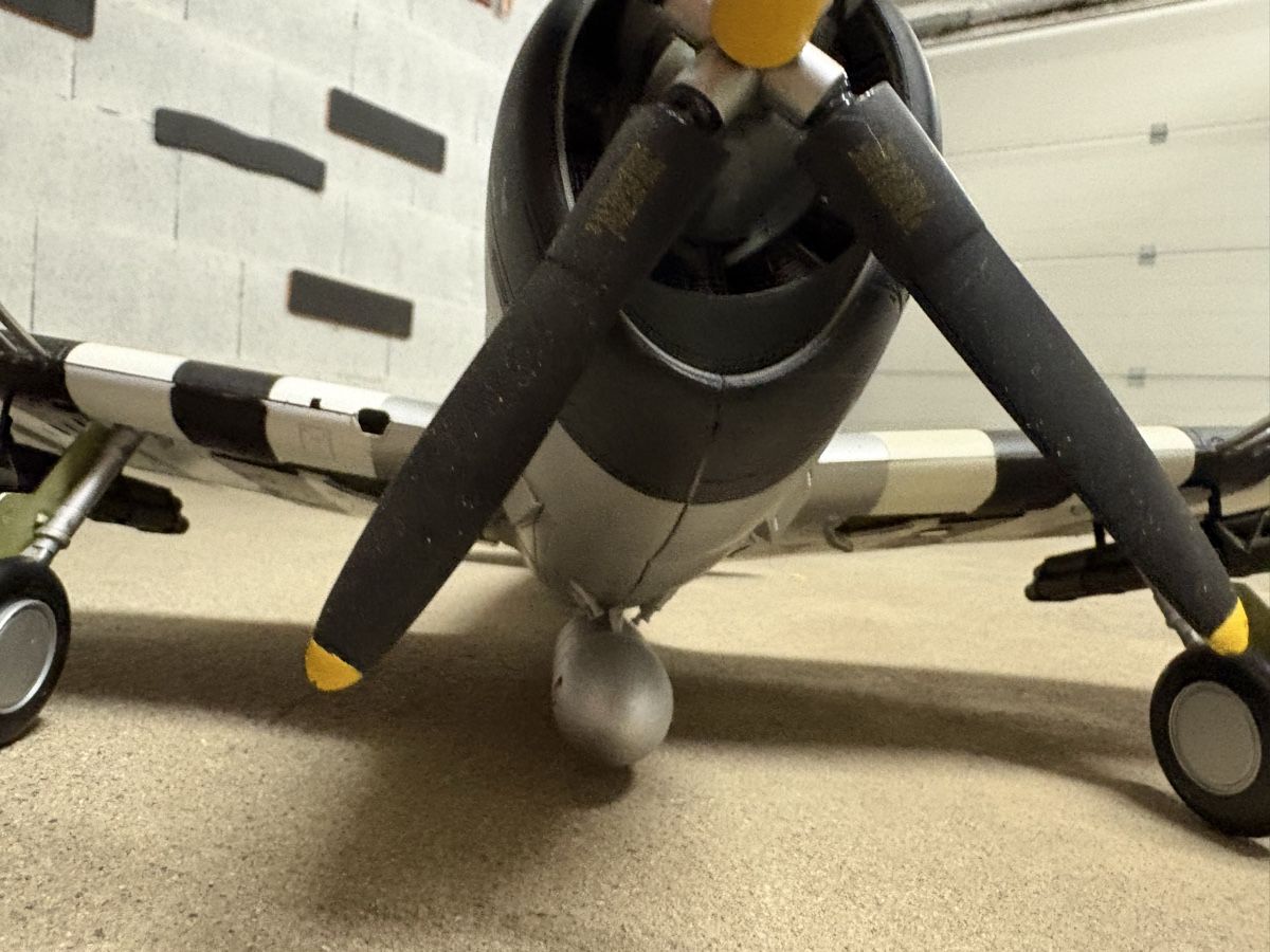 Modellbausätze & Standmodelle: Elite Force P47 C 1/18 – Gebraucht aus Villarimboud von hampton2012 2