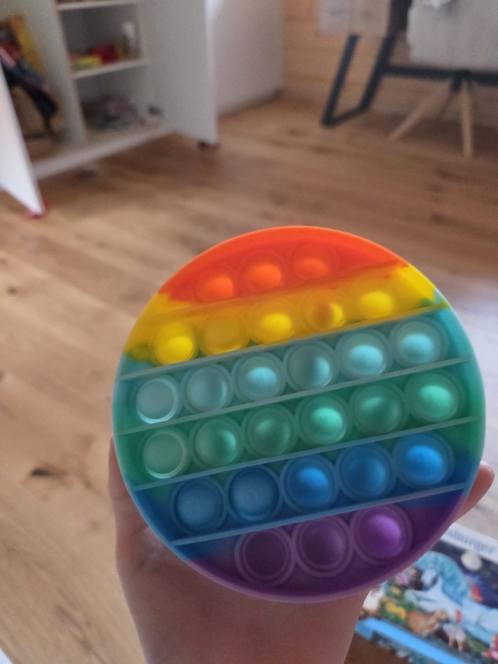 Giocattoli: Pop It Regenbogen Regenbogenfarben gebraucht – Usato da Oberbipp venduto da MABU1988 2