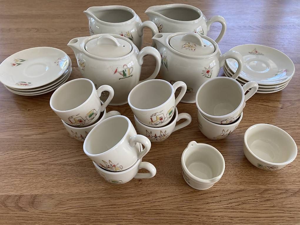 Set di piatti: Kinder Kaffeegeschirr – Usato da Solothurn venduto da ehe_8spw