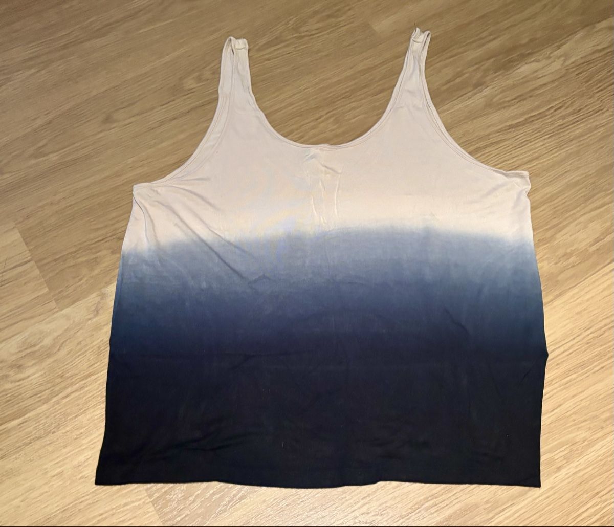 Vila Tops: Vila Top Ombre-Look – Gebraucht aus Baden von Tiffany6878