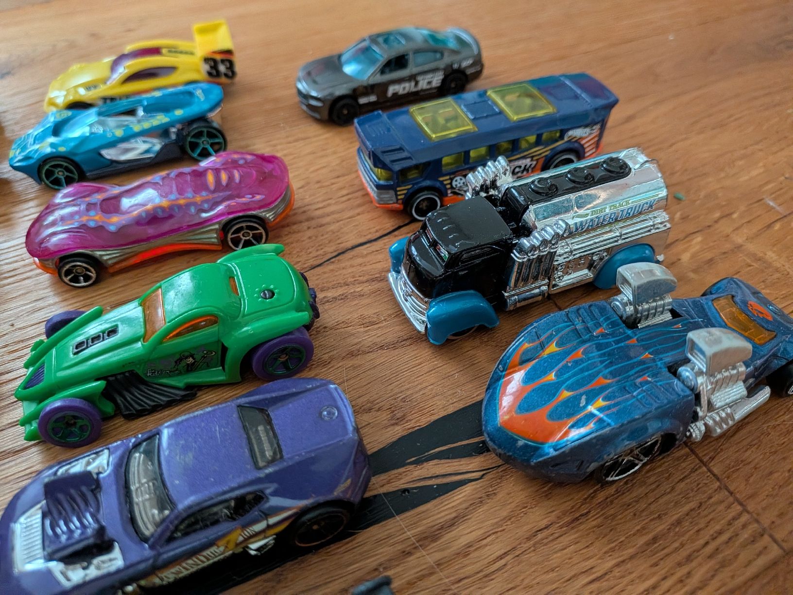 Hot Wheels Modellini d'auto: Grosses HotWheels Set Auto – Usato da Wald ZH venduto da rammyly 2