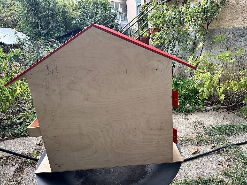Maisons & Meubles de poupées: Puppenhaus – D'occasion à Bern par lauramilena 1