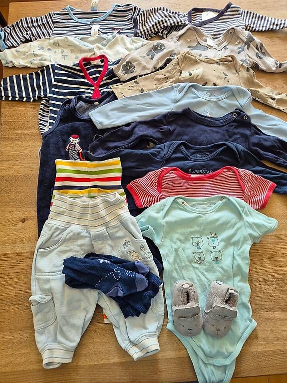 Lotti & Set di vestiti: Jungs-Set 14 Teile Grösse 62/68 – Usato da Marthalen venduto da momoka80