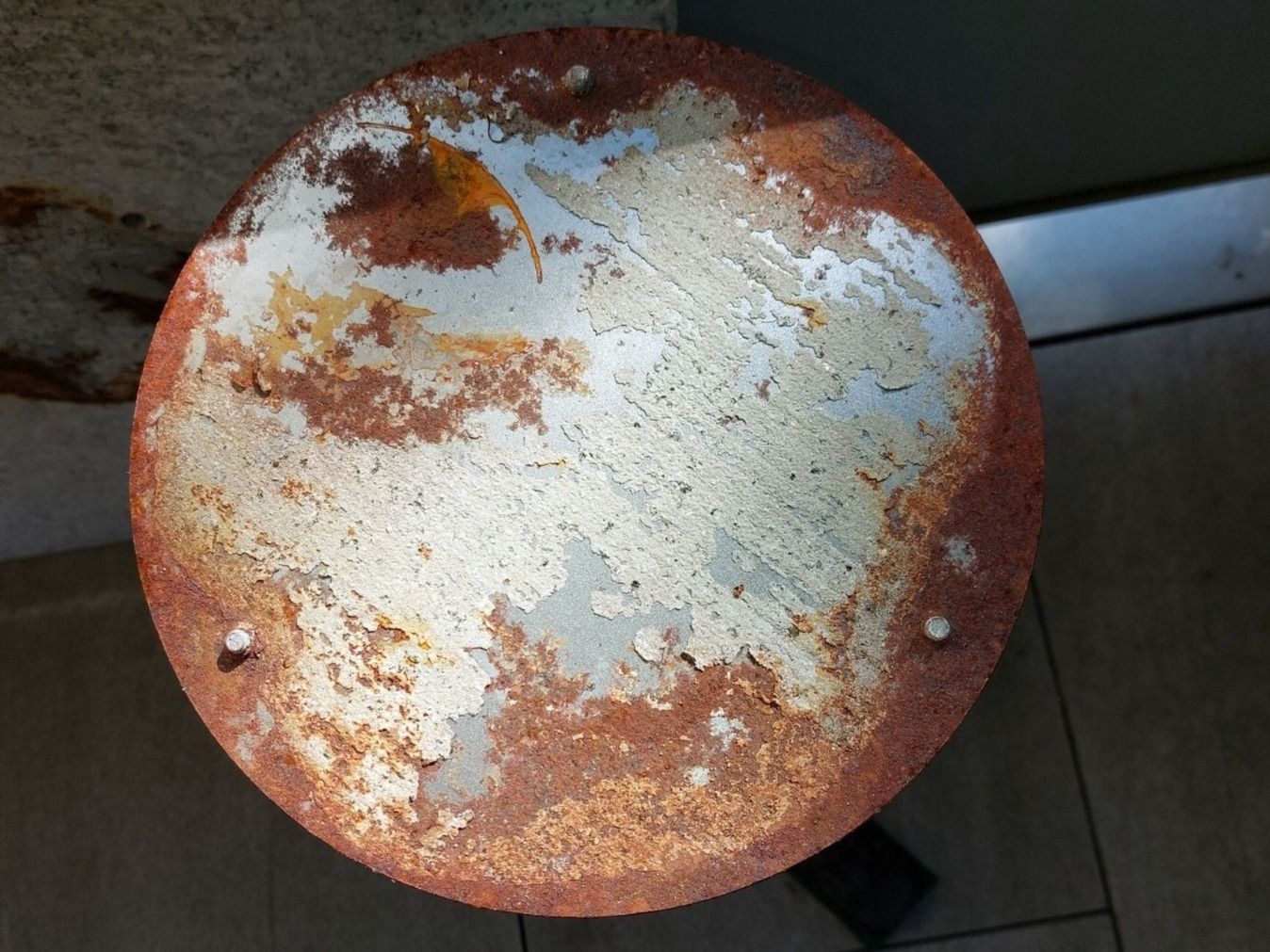 Tables: Granit Gartentisch, Balkontisch – D'occasion à Hefenhofen par ucetsch 7