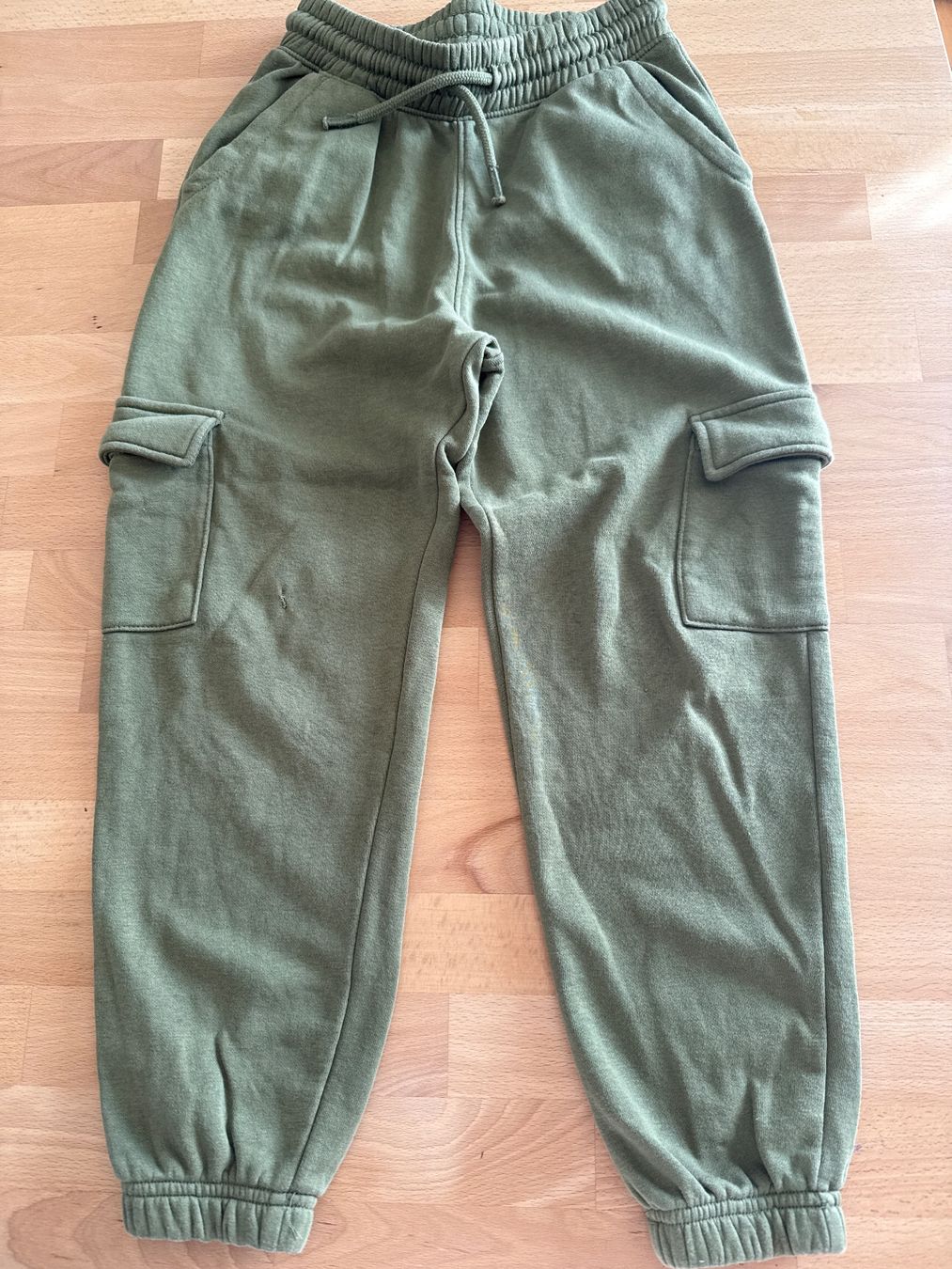 H&M Pantaloni: Turnhose Gr. 134 – Usato da Zürich venduto da Lucinka21
