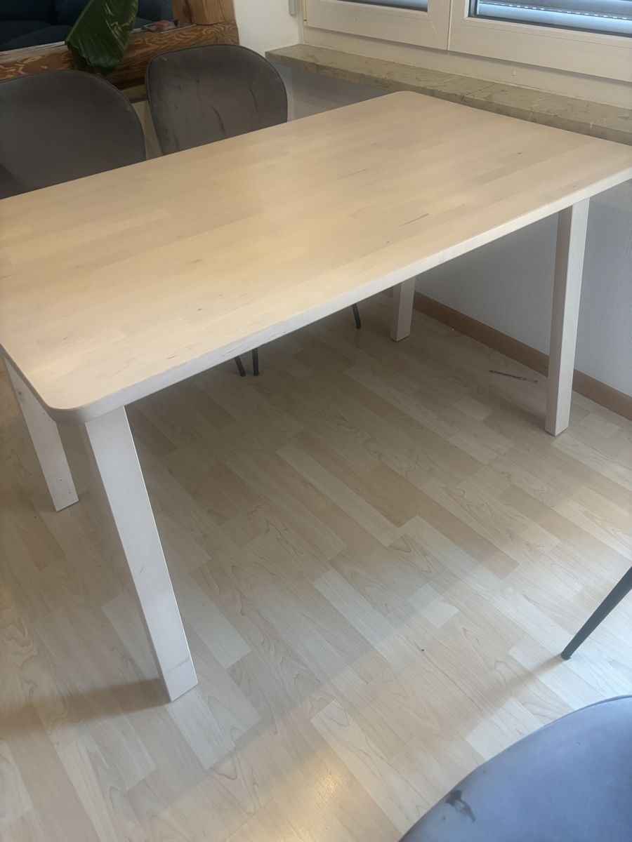 Ikea Tische: GRATIS – IKEA Esstisch in Holzoptik  – Gebraucht aus Winterthur von mel_56mf