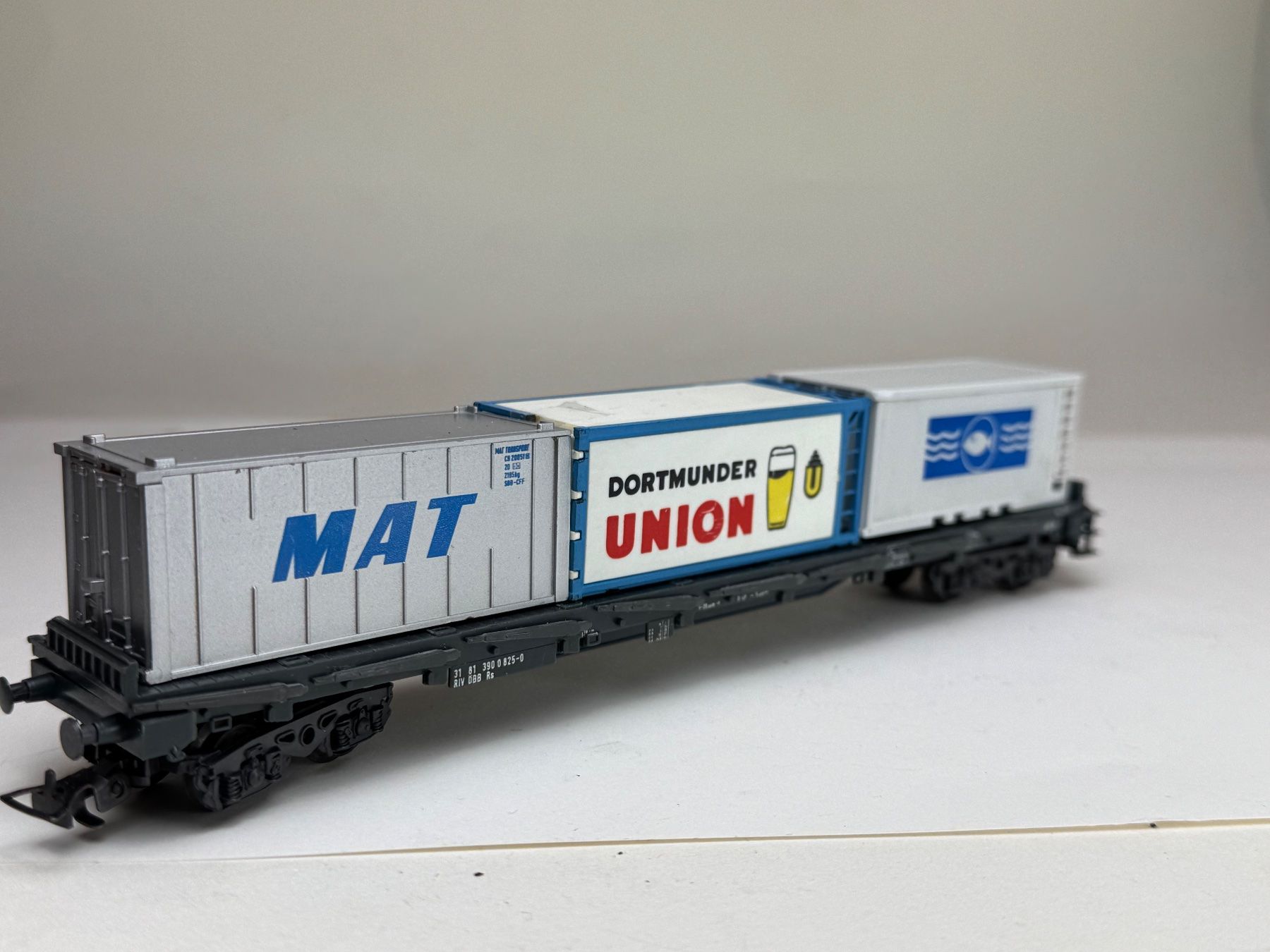 Liliput Modellini di ferrovie: Liliput Containerwagon  MAT Union Bier Seefisch – Usato da Elm venduto da Wikmtz 1