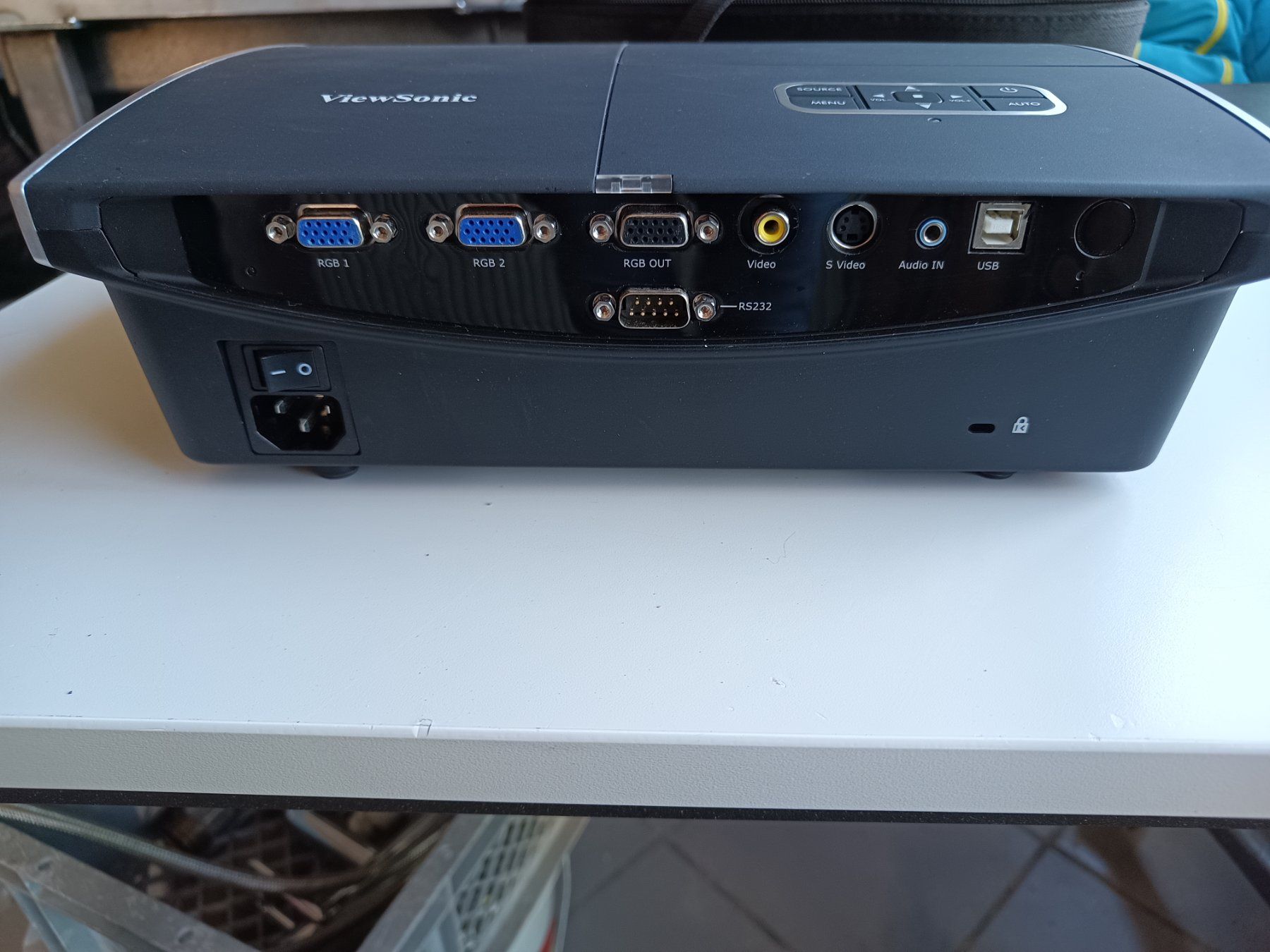 Viewsonic Vidéoprojecteurs: Viewsonic Beamer – D'occasion à Oberegg par A-Z.Handel.Loehrer 4