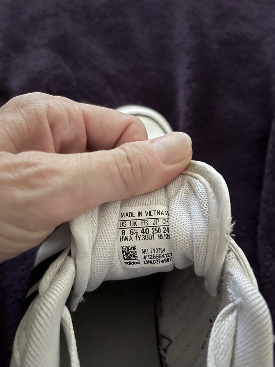 Adidas Chaussures femmes: Adidas Schuh Größe 40 – D'occasion à Adliswil par rossoelmare 2