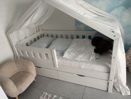 Kinder-/Hausbett 80x160 mit vielen Extras