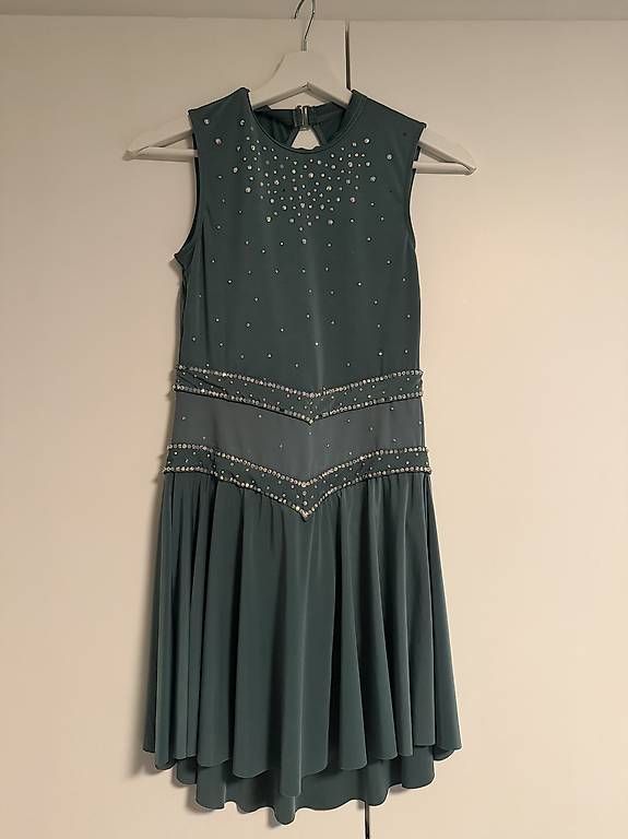 Survêtements: Kürkleider – D'occasion à Seewen SO par rom_nvs8
