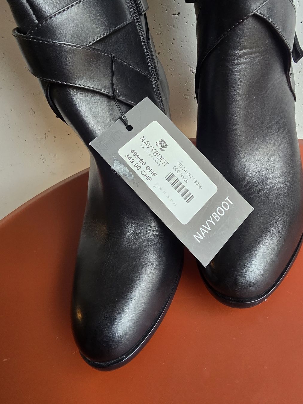Navyboot Scarpe da donna: Navyboot Leather Boots - Size 35 - New! – Nuovo (secondo la descrizione) da Zollikerberg venduto da Cuentame 5