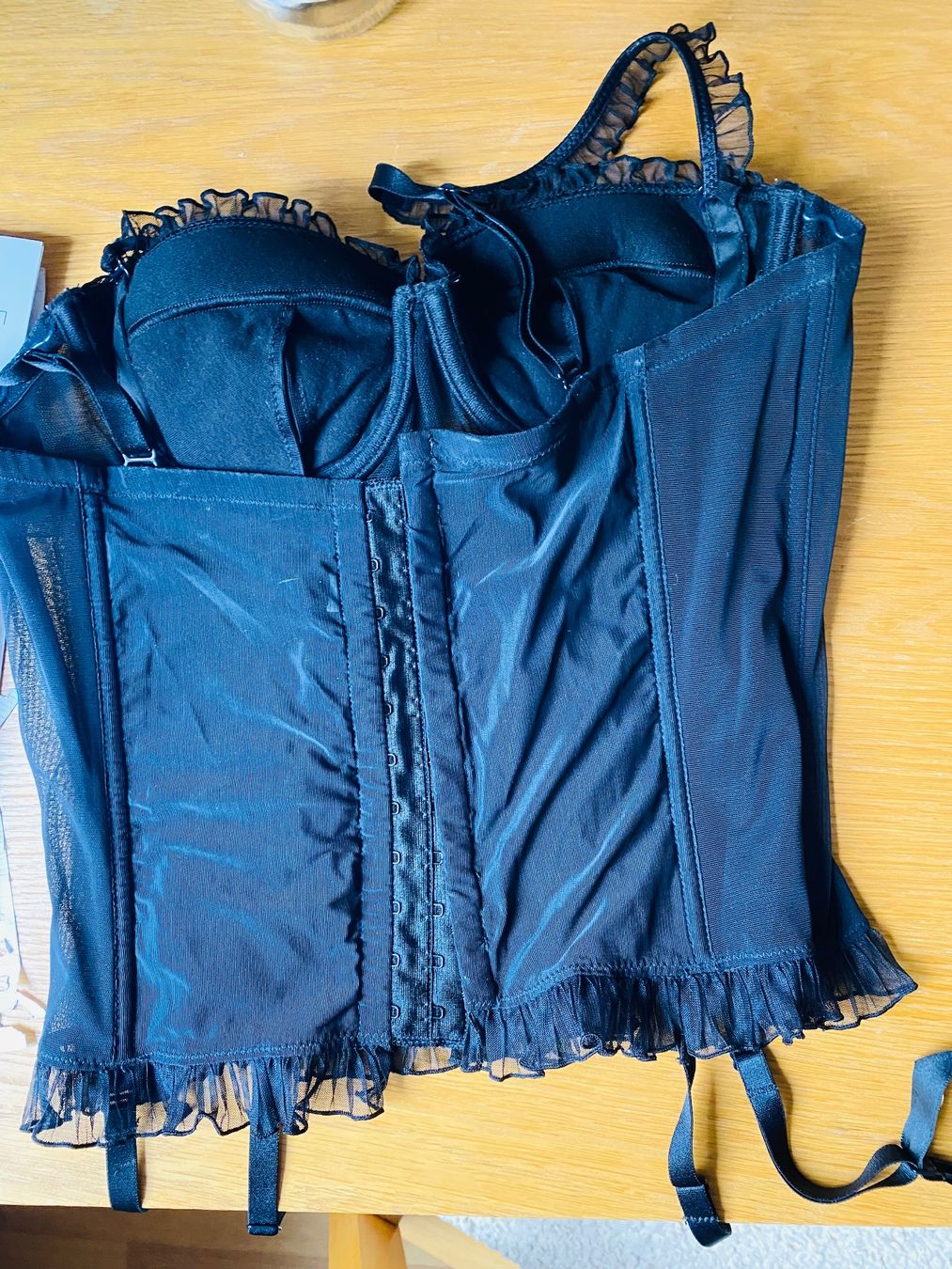 Altra biancheria intima: Bustier noir marque Chantelle. Porté 2x – Usato da Bern venduto da car_yw9x 3