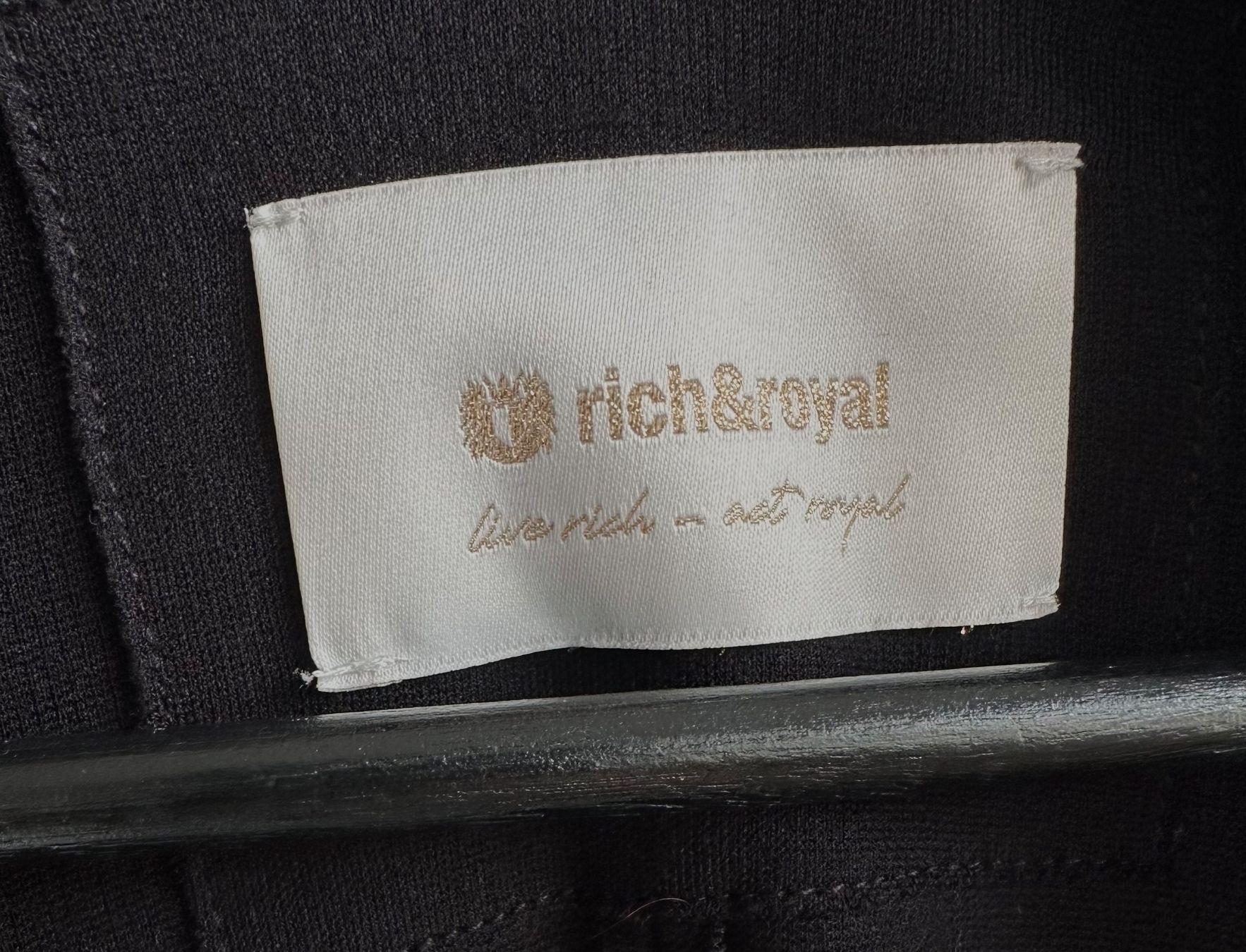 Rich & Royal Cappotti: Schwarzer Kurzmantel von Rich & Royal / Gr. S – Usato da Bern venduto da Fraeuleinhonig 1