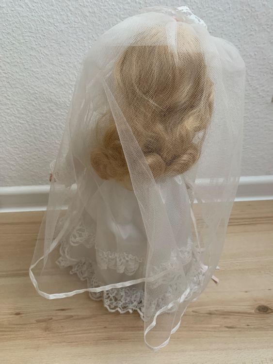 Puppe - Braut im weissen Kleid 4
