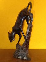 Afrikanische Holzskulptur Raubkatze