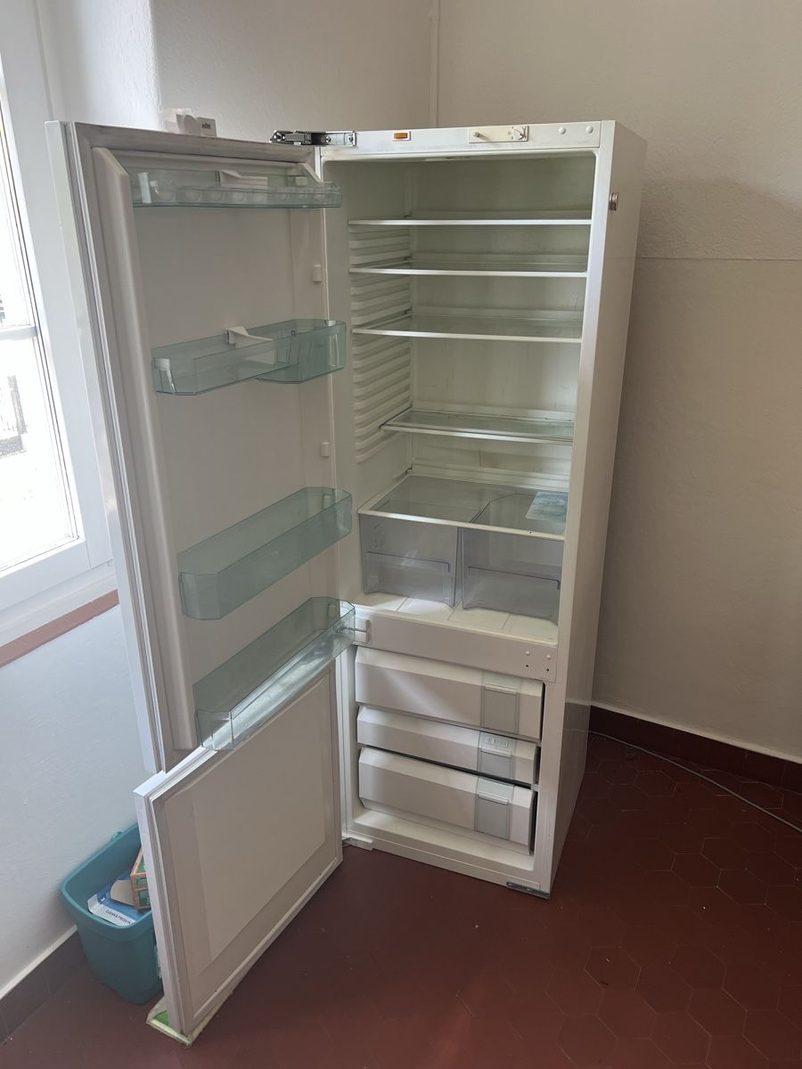 Frigoriferi: Kühlschrank  – Usato da Zürich venduto da Osberto 1