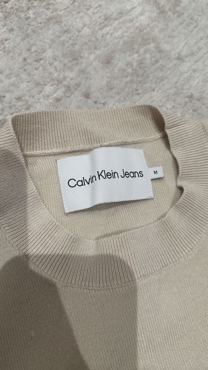 Calvin Klein Maglioni & Felpe: Calvin Klein Jeans Pullover Beige, Gr. M - Top Zustand! – Usato da Romanshorn venduto da tin_k9vg 1