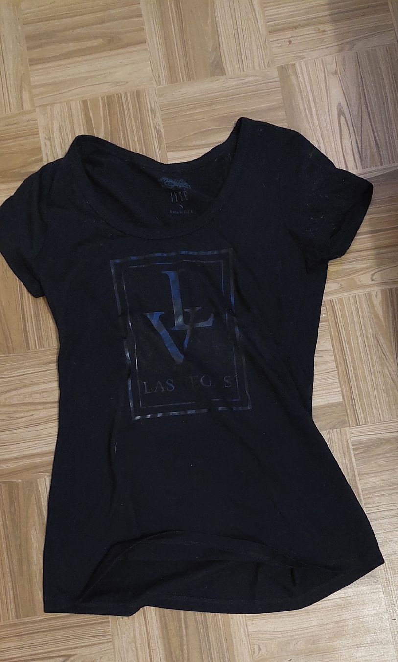 T-shirt: T-Shirt – Nuovo (secondo la descrizione) da Unterbäch VS venduto da Nifadi