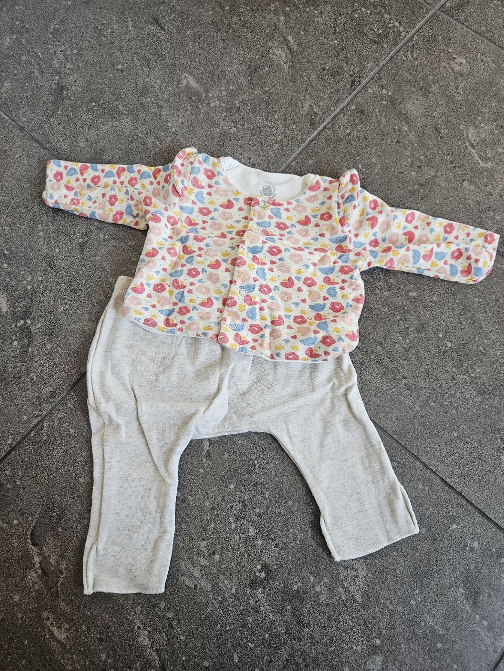 Petit Bateau Lotti & Set di vestiti: Baby Set Petit Bateau Gr. 60 – Usato da Sempach venduto da Bebla10