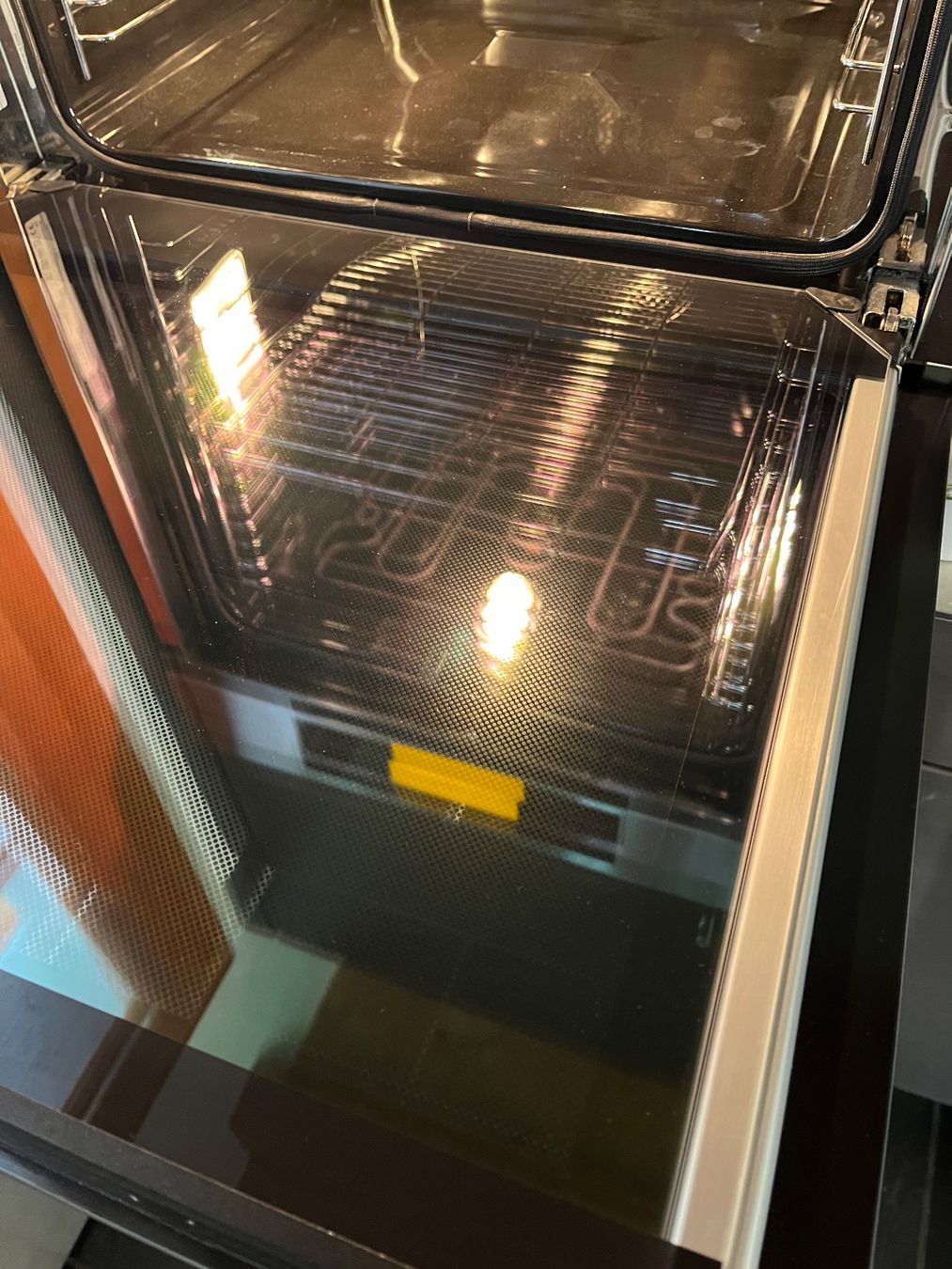 Miele Forni: MIELE Backofen mit Pyrolyse und Speisethermometer – Usato da Felsberg venduto da Memef 3