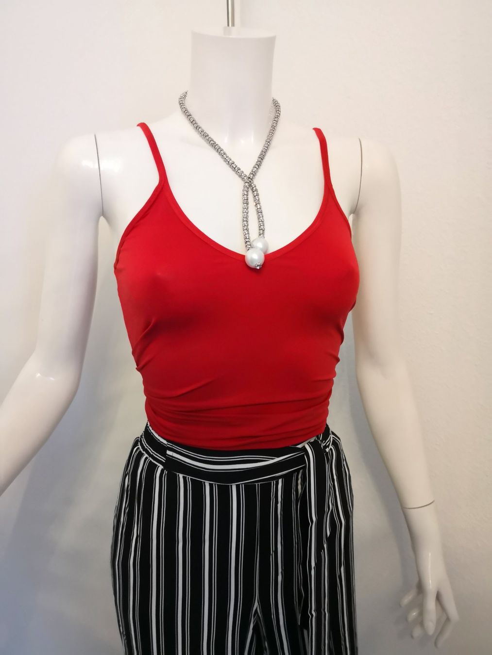 Mango Top: 🤩MANGO TOP ROT – Nuovo (secondo la descrizione) da Olten venduto da Naja-Twins-Twins 3