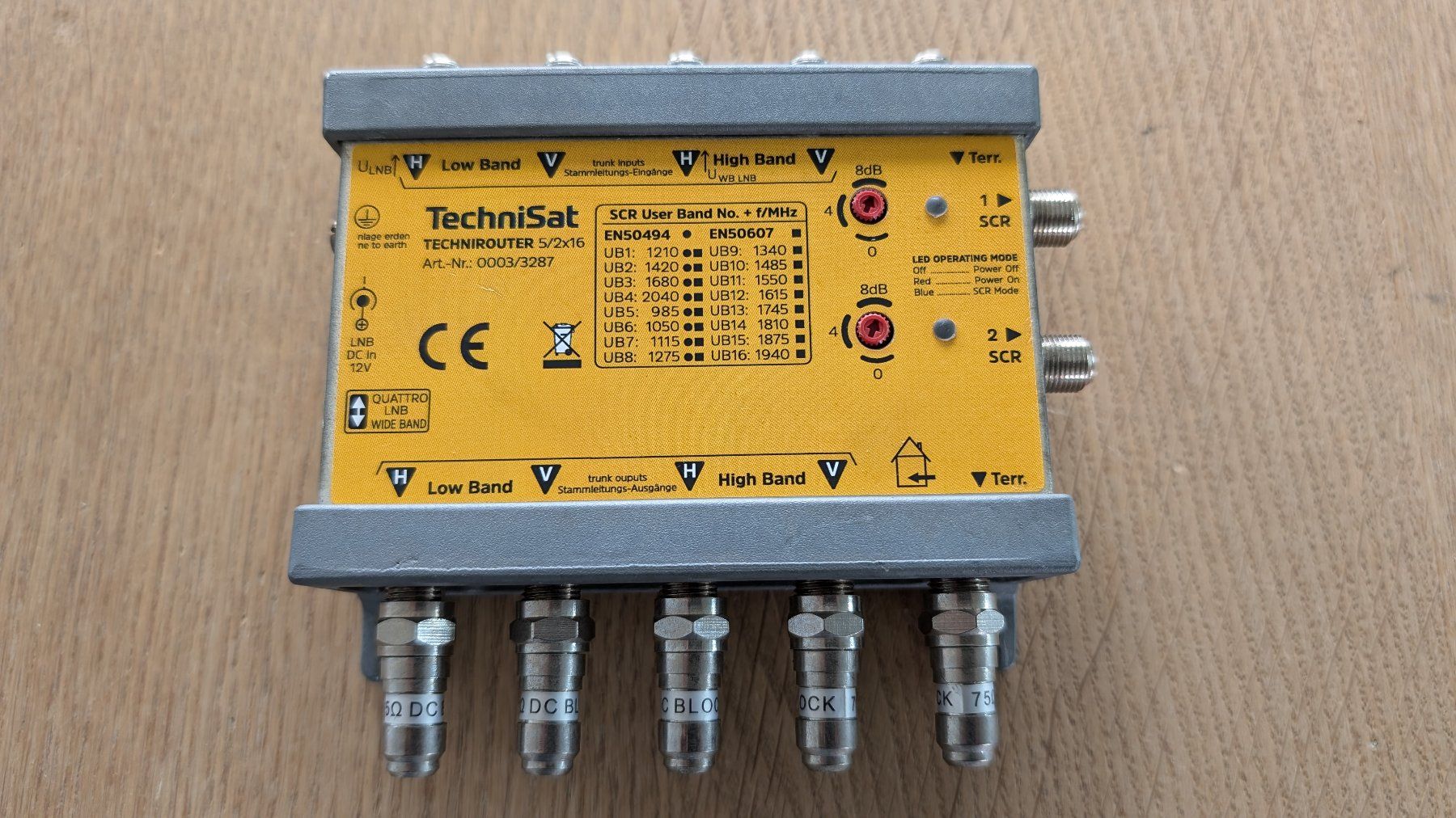 Modems & Router: TechniSat TechniRouter 5/2x16 – Gebraucht aus Zürich von nicolasmai